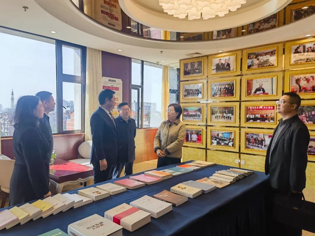 1701051190834888.jpg 4.jpg